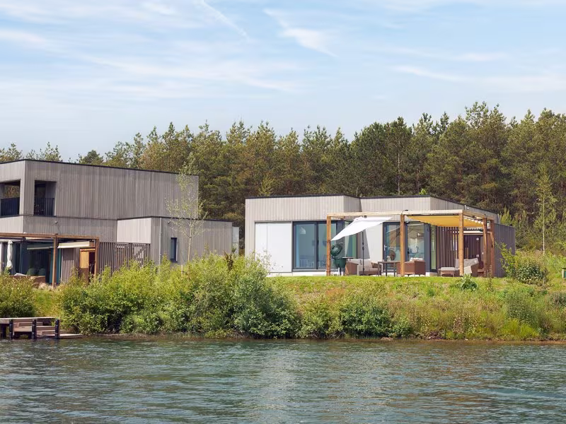 קוטג' אקסקלוסיב ל-6 על שפת האגם