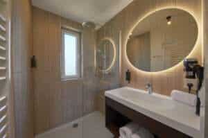 קוטג' אקסקלוסיב ל-4